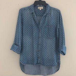 Cloth & Stone chambray button down shirt